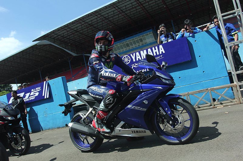 Yamaha R15 v3.0 Launch Date in India with Price, Specs and 