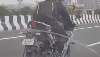 Yamaha YZF R15 V 4.0 Spotted Testing