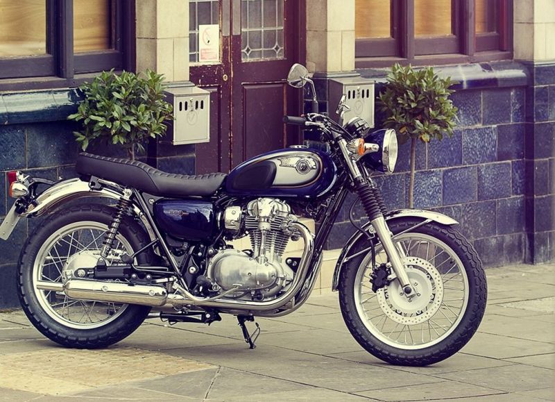 Kawasaki W800 Retro Modern Kwacker Bike India