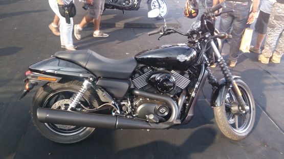 Harley-Davidson Street 750 1 web