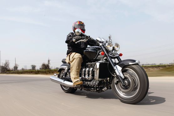 Triumph rocket 3 online roadster