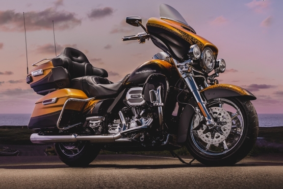 Harley-Davidson CVO Limited web