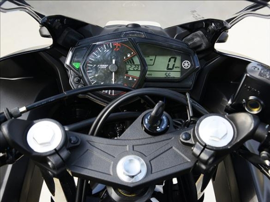 Yamaha YZF-R3 3 web