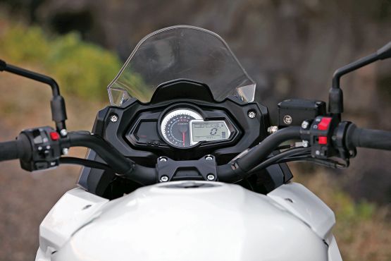 2015 Benelli TnT 600 GT and 600i web 3