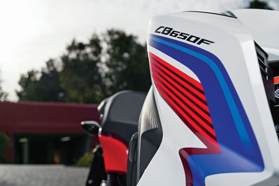 2015 Honda CB650F web 5