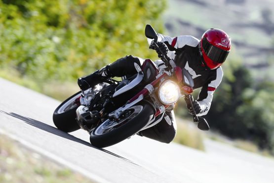 2015 MV Agusta Brutale and dragster RR web 15