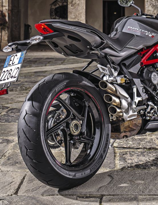 2015 MV Agusta Brutale and dragster RR web 2