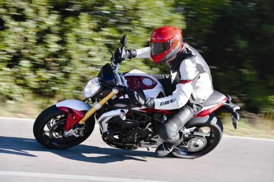 2015 MV Agusta Brutale and dragster RR web 8