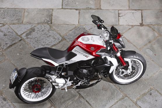 2015 MV Agusta Brutale and dragster RR web 9