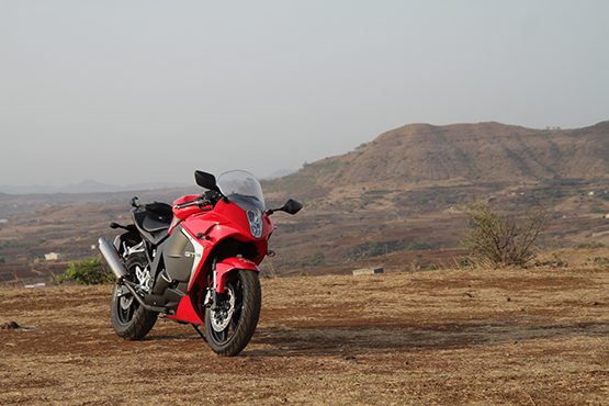 Hyosung GT 250 R (1)