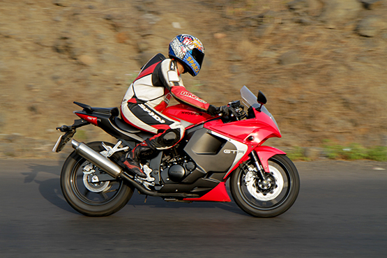 Hyosung GT 250 R (5)