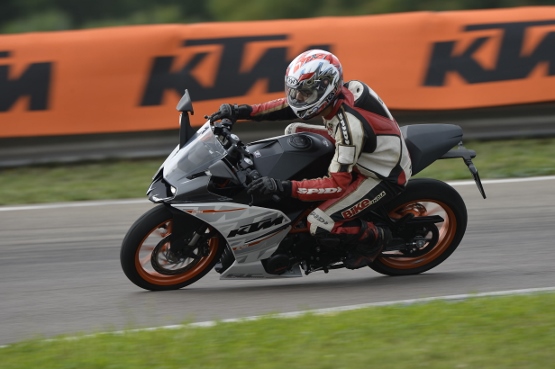 KTM RC 390 (1)