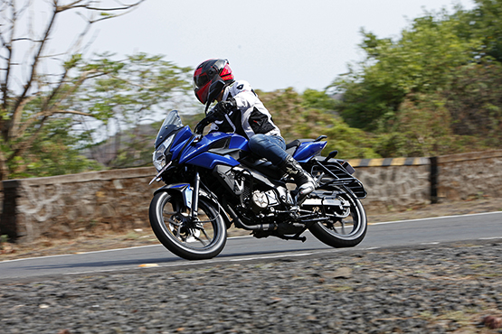 Bajaj Pulsar AS 200 and AS 150 (2)