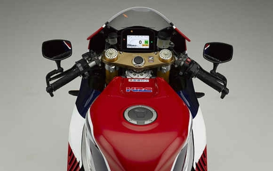 Honda RC213V-S 2 web