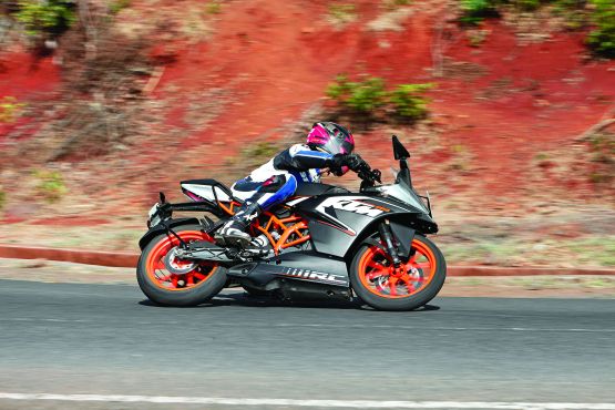 KTM RC 200 & RC390 Roat Test WEB9