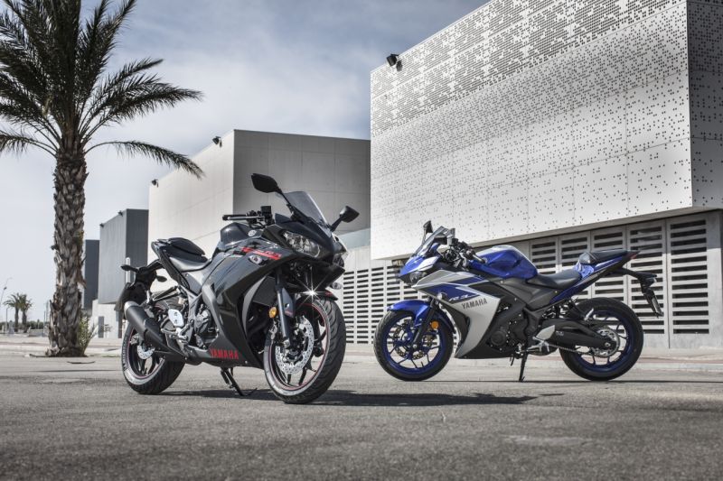 2015 Yamaha YZF R3 review web 1