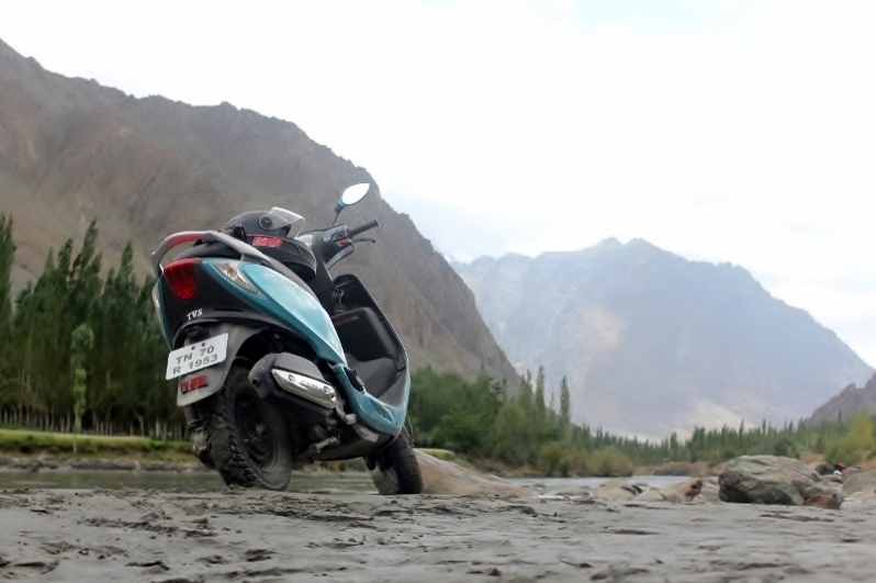 Anam Hashim and the TVS Scooty Zest 110 in Ladakh (3)