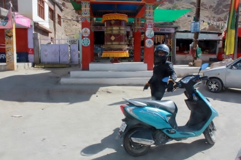Anam on the TVS Scooty Zest 110 in Ladakh (3)