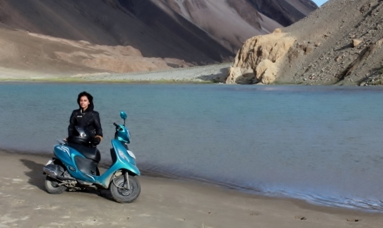 Anam Hashim and TVS Scooty Zest 110 in Ladakh (5)