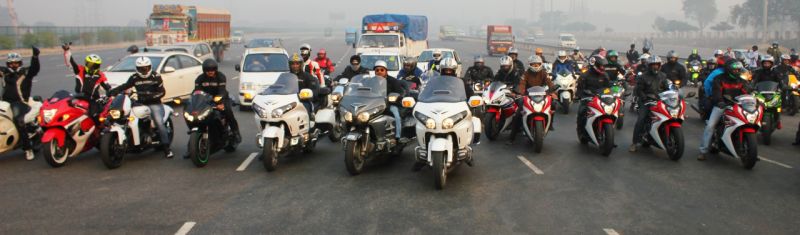 Flagging off the Winter's Weekend Ride with Honda's Big Bikes web