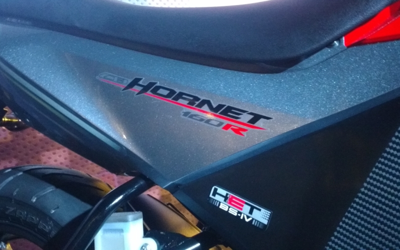 Honda CB Hornet 160R web