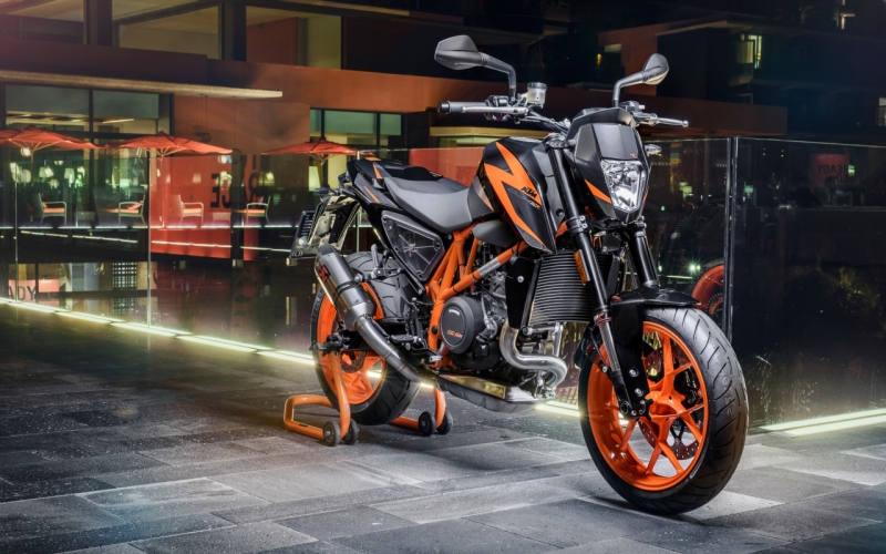 KTM 690 Duke R web