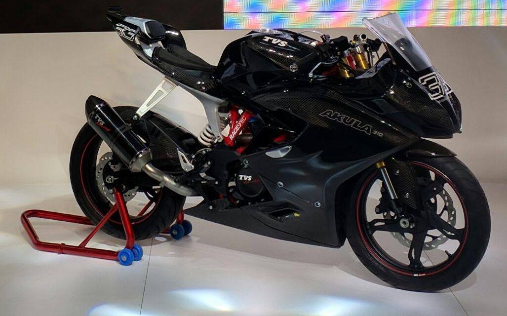 Top 10 from Expo 2016_TVS Akula 310 RaceSpec_Product Only