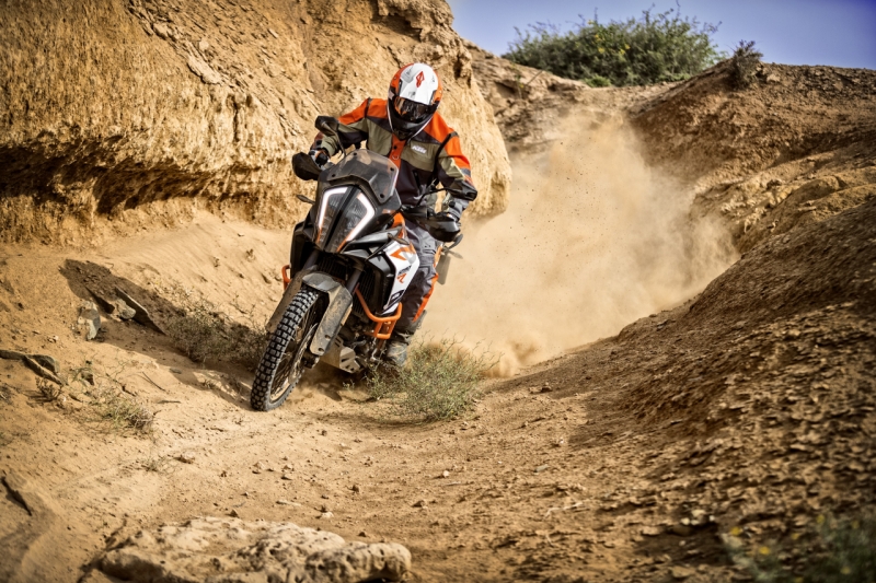 ktm-at-intermot-2016-web-4