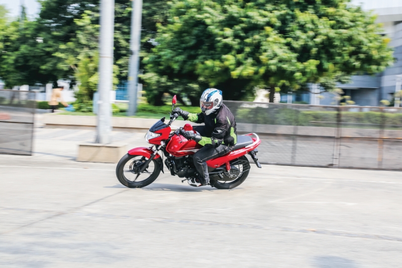 2016-hero-achiever-150-first-ride-review-web-2