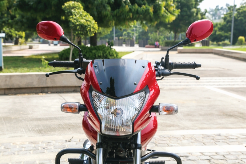 2016-hero-achiever-150-first-ride-review-web-5