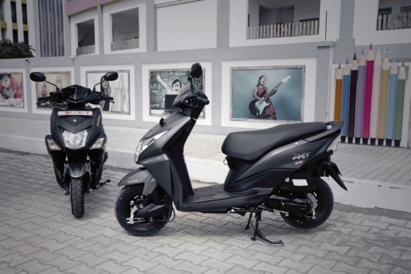 Yamaha dio online scooty