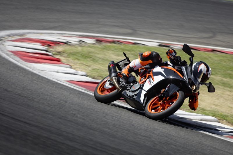 KTM RC Range to be Launched on January 19 Web 1