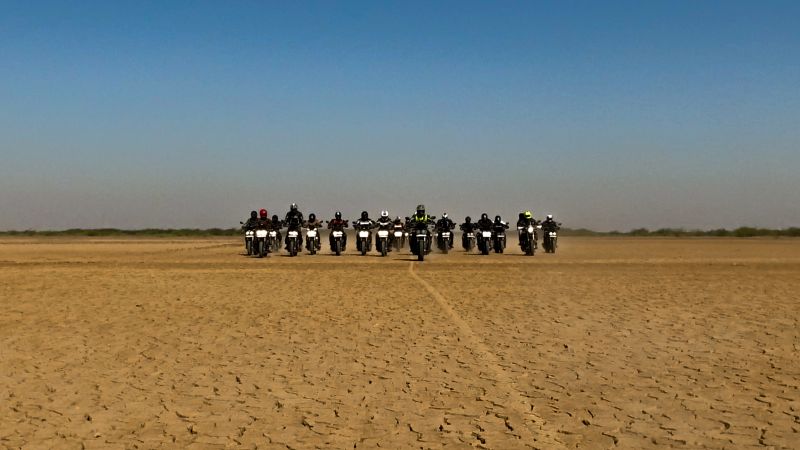 Mahindra Mojo Conquers the First 'Desert Trail' from Rajasthan to Gujarat Web 2