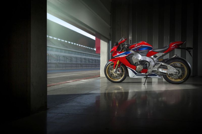 2017 Honda CBR 1000RR Fireblade SP launch price in India