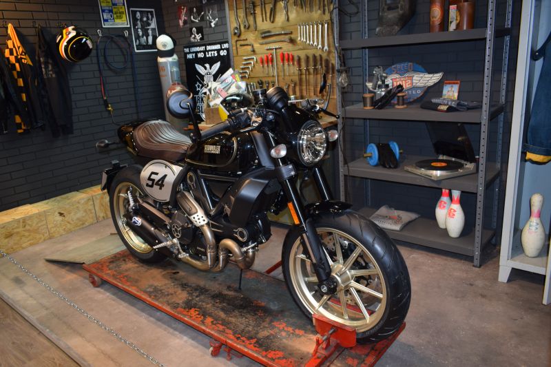 Scrambler Cafe Racer Web