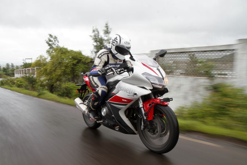 DSK Benelli 302R sports bike first ride in India