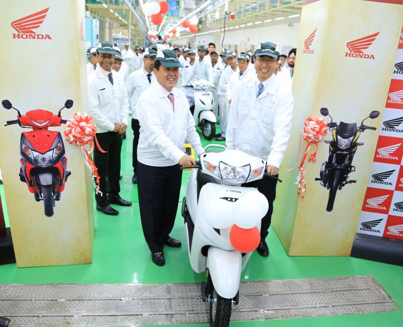 new, bike, india, honda. two wheelers, narsapura, karnataka, plant, assembly line, solar, news, latest