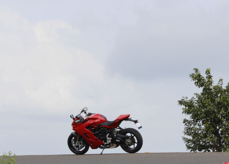 Ducati SuperSport S - Image 7