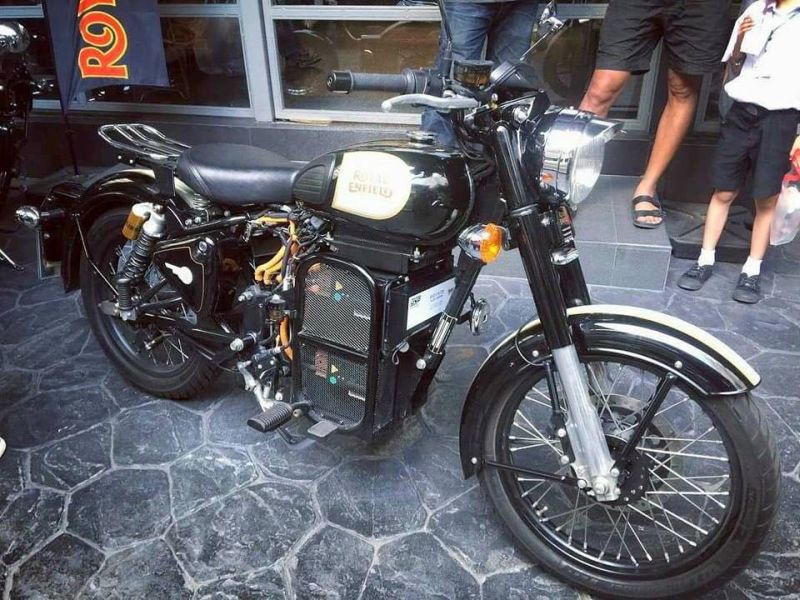 Royal-Enfield-Electric-Bullet-Spotted-Bike-India-M1