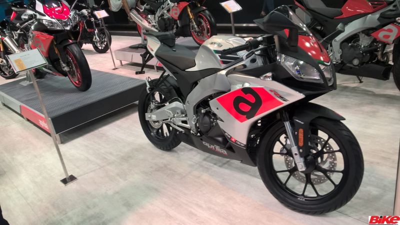 new, bike, india, aprilia, tuono 150, rs 150, revealed, auto expo 2018, news, latest