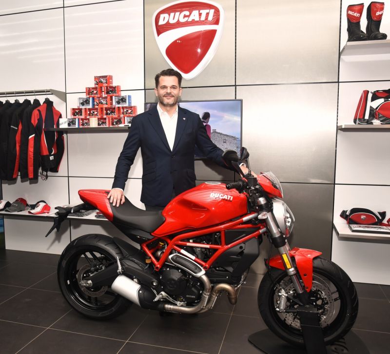 Ducati start deliveries for the Monster 797+ and the Monster 821. 