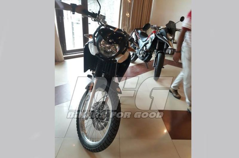 UM Dual-sport Motorcycles Spied in India - Bike India