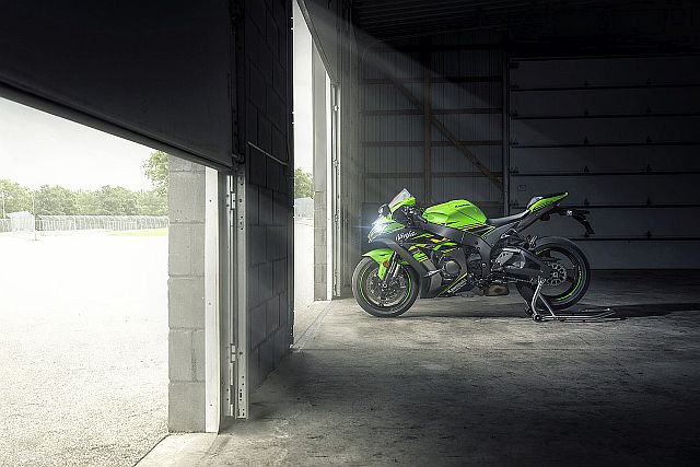 Kawasaki ZX10R Assembled In India Booked Out