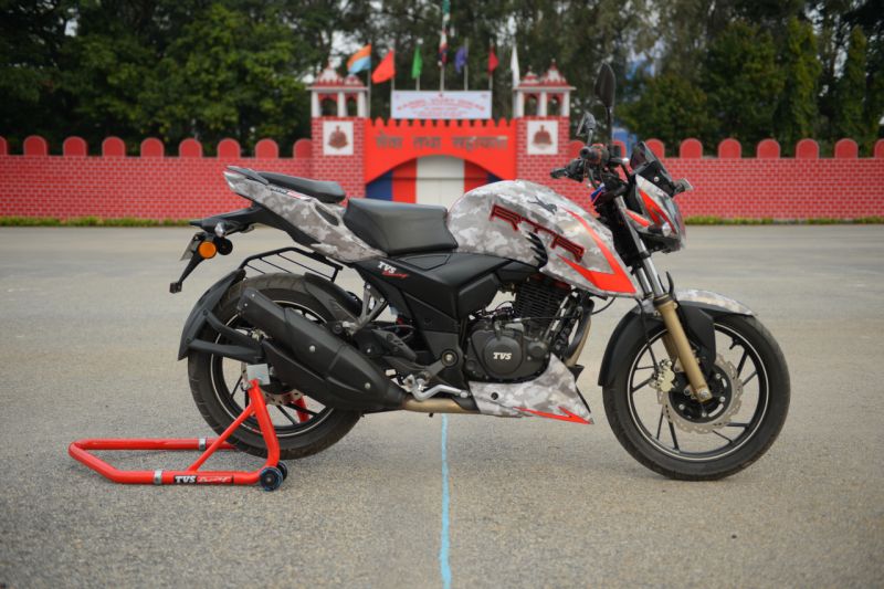 The special customised TVS Apache RTR 200 4V for the Military Police ride