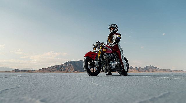 royal enfield bonneville salt flats