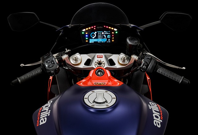 Aprilia RS 660 console WEB