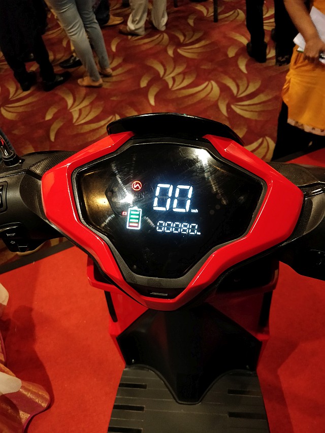 hero dash electric scooter