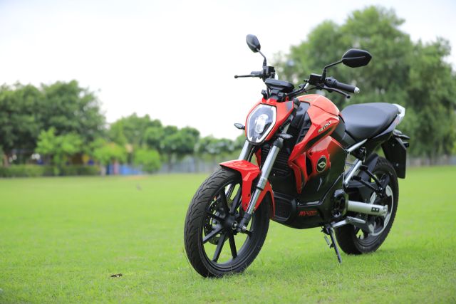 Revolt RV400 First Ride Review The Silent AC DC Bike India