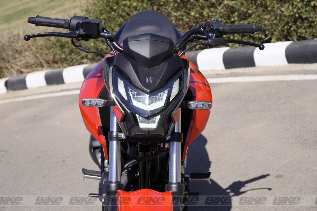 Hero xtreme 160 price best sale on road