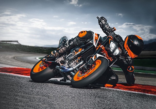 KTM 890 DUKE R 2020 WEB